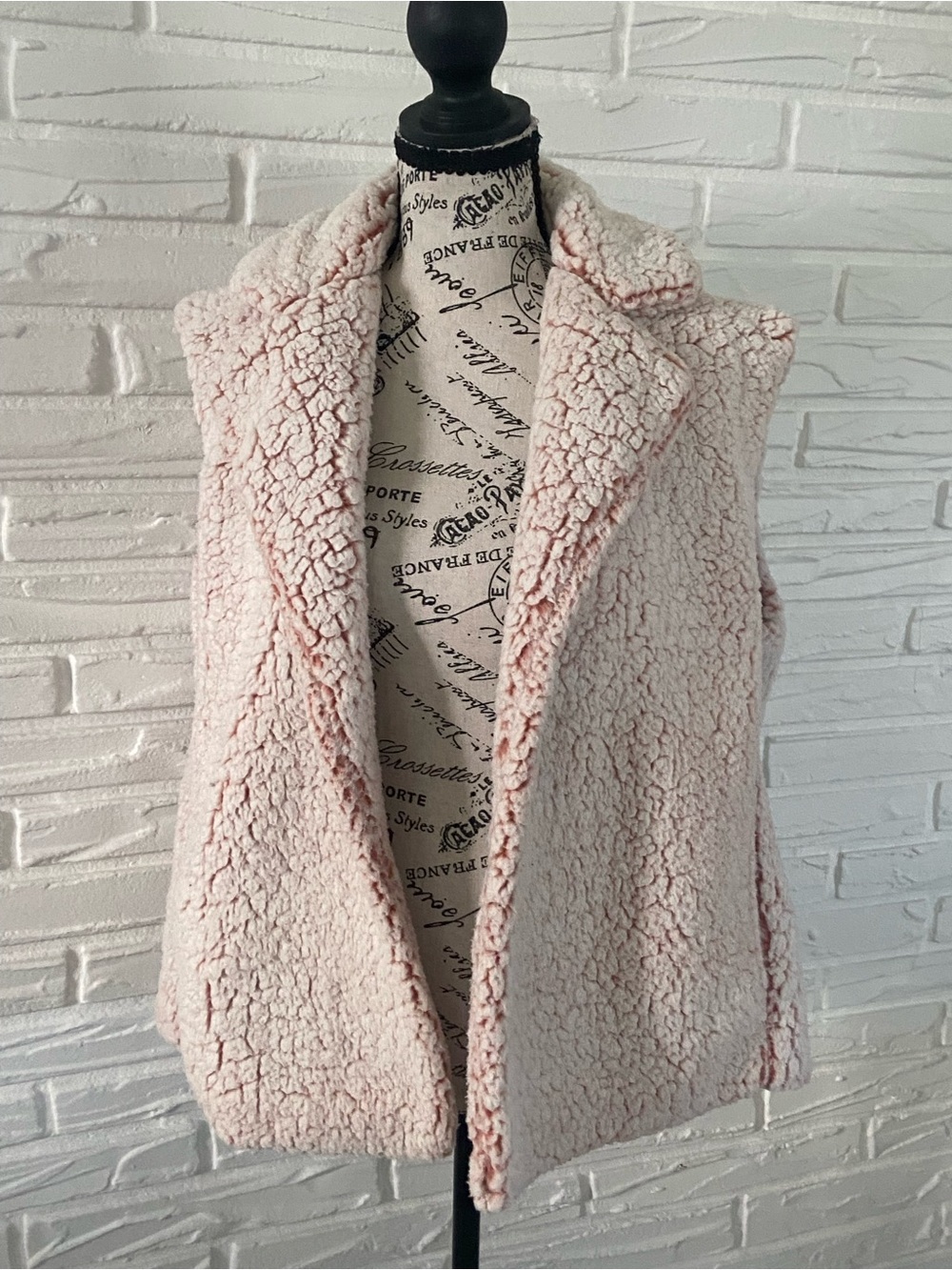 Ellen Tracy Light Pink Teddy Sherpa Vest